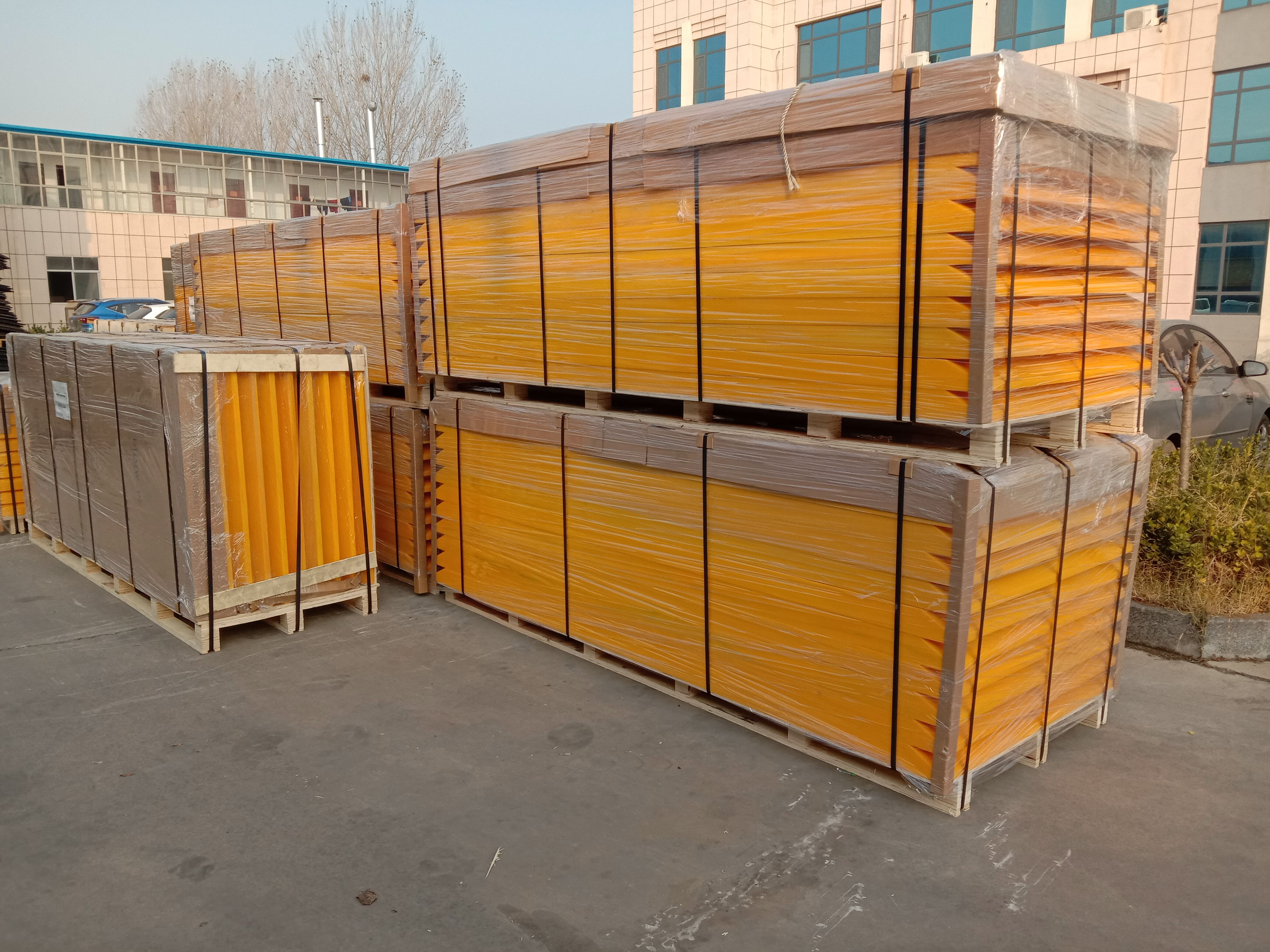 https://www.bydplastics.com/plastic-black-polyethylene-mould-pressed-uhmwpe-sheets-product/